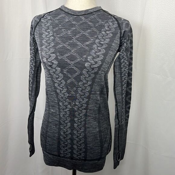 LULULEMON Rest Less Top Heathered Black 4 EUC - Picture 2 of 4